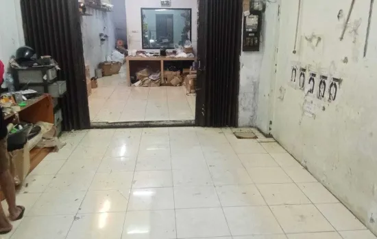 Dijual Ruko Komersial 3.5 Lantai Hadap Jalan
