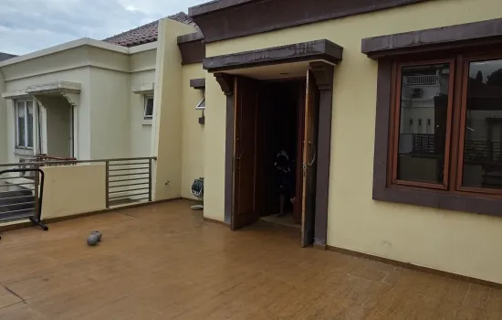 Rumah Permata Mediterania 2 lantai dlm cluster, bebas banjir