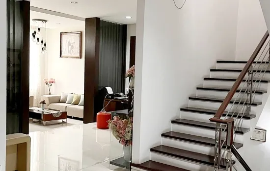 Rumah 3 Lantai Siap Huni Taman Permata Buana