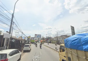 Jual Tanah   Bangunan Di Jl. Gatot Subroto,  Uwung Jawa