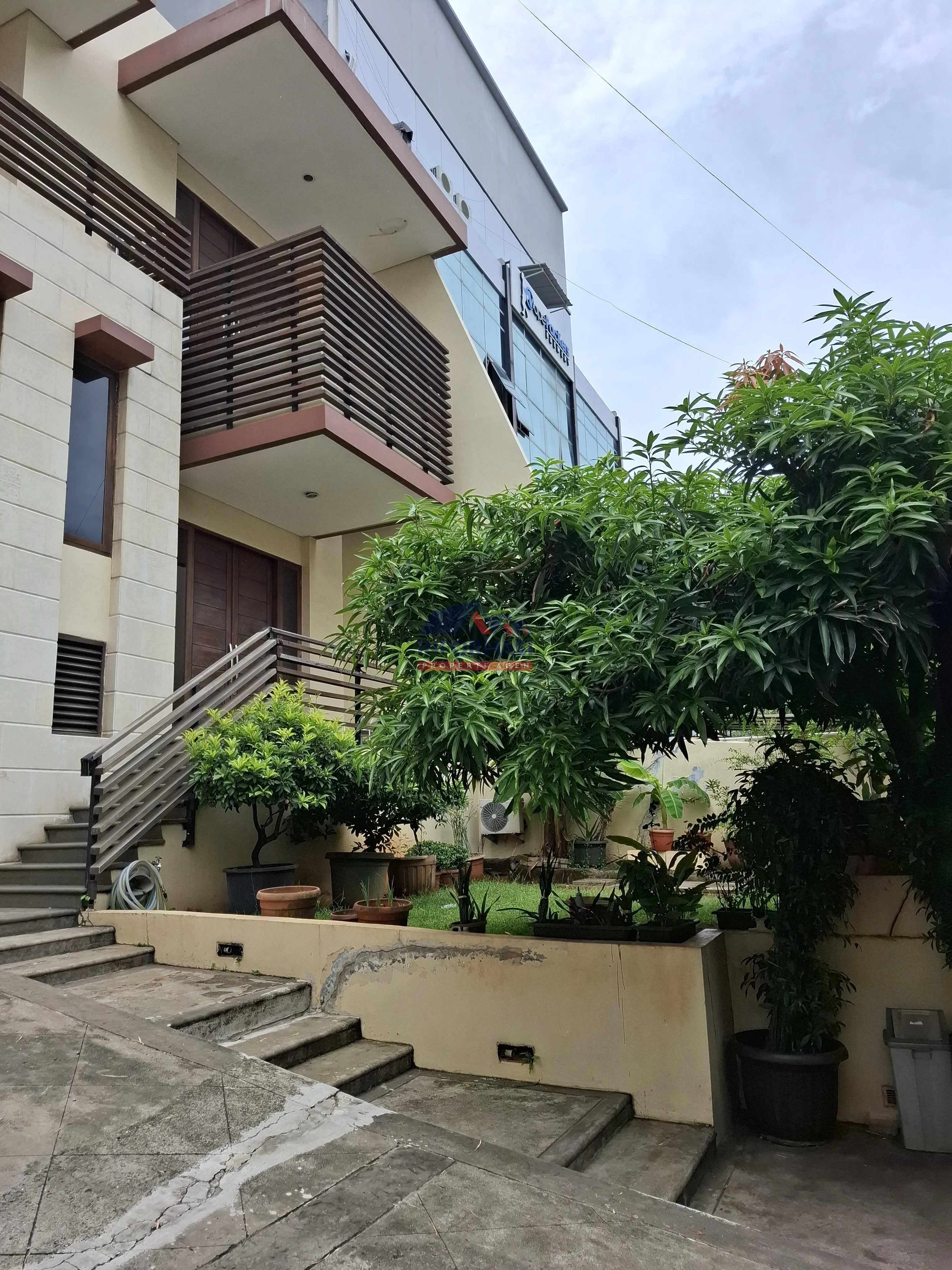 Rumah Pluit Kencana Raya, Bangunan bagus dan kokoh