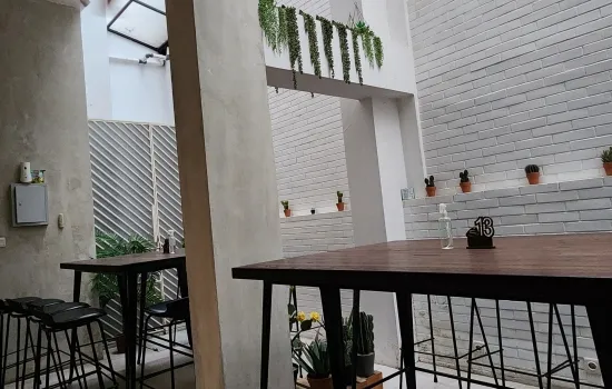 Ruko Gandeng  mewah, ex Cafe. Gading serpong. New jasmine.