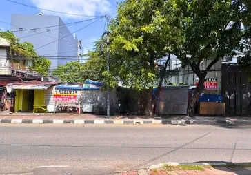 Tanah dan Bagunan kecil disewakan di jakarta barat