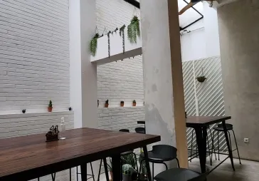 Dijual Ruko Gandeng Mewah. Gading Serpong. Ex Cafe/Resto.