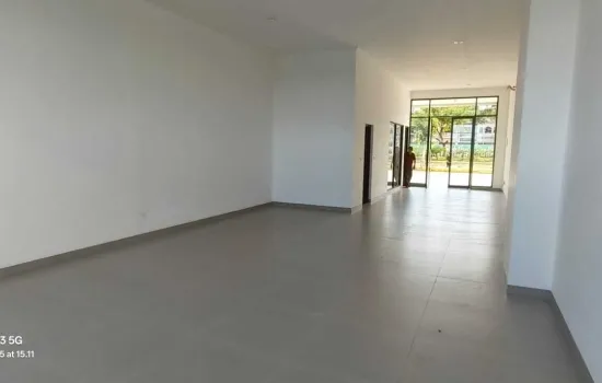 Gandeng 2 Marina PIK2. 3 lantai