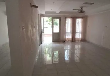 Dijual rumah green ville luas tanah 247 m2 kondisi rumah tua