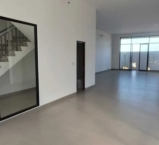 Gandeng 2 Marina PIK2. 3 lantai