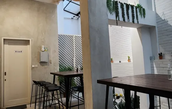 Dijual Ruko Gandeng Mewah. Gading Serpong. Ex Cafe/Resto.