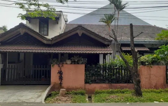 Rumah bagus , 3 kamar , 2 kamar mandi , jalan lebar dan Asri