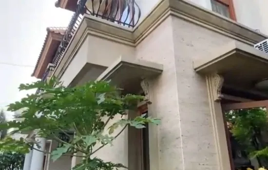 Rumah mewah komplek bni slipi