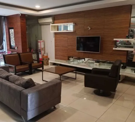 Rumah cantik di Permata Regency. +/- 200m dgn 4kt