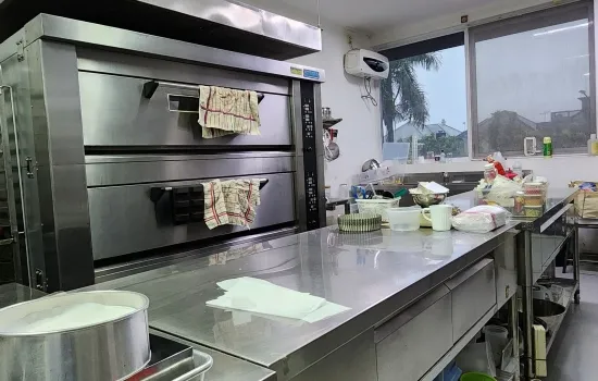 Ruko Gandeng  mewah, ex Cafe. Gading serpong. New jasmine.