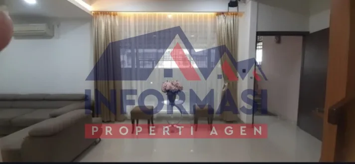 DIJUAL!! Rumah cantik,lokasi Jakarta Barat. Dan siap huni.