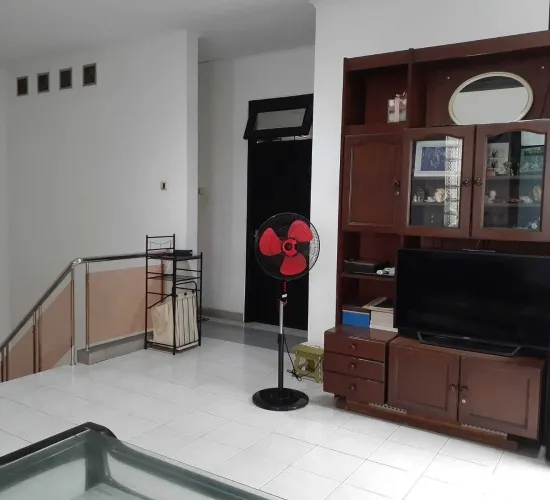 Rumah Puri Indah, 2 lantai , Tusuk sate