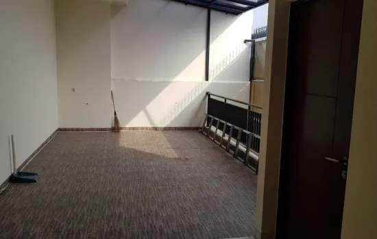 Komp Meruya Ilir, rumah bagus siap huni