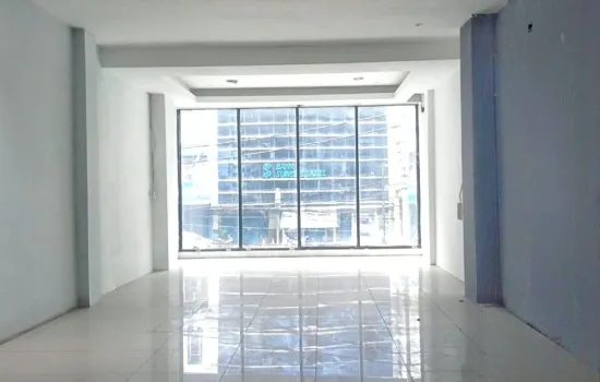 Ruko Jl.Panglima Polim 3,5 lantai, lokasi Strategis
