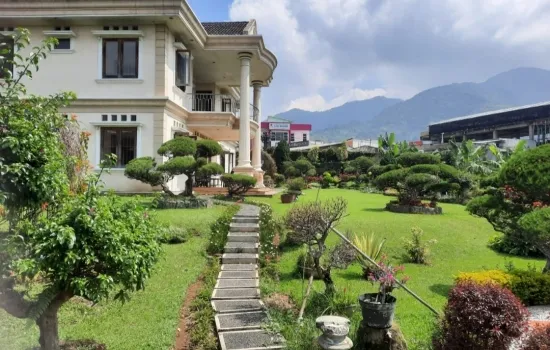 Villa Puncak  - Jawa Barat  LB. 450m2   LT. 2050m2
