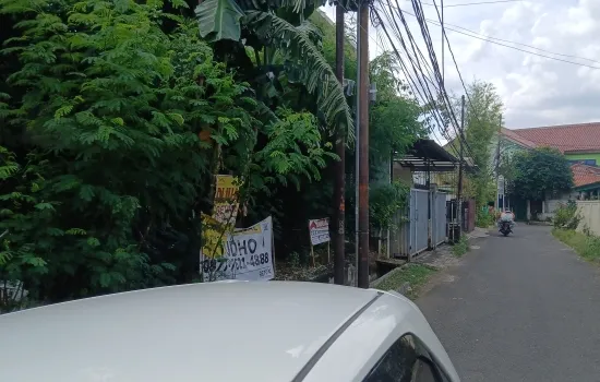 Dijual rumah tua hitung tanah Interkota Kosambi Jak-Bar