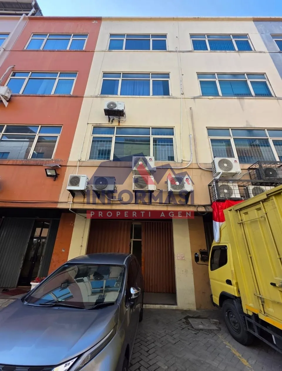 Dijual ruko cakep di komplek Ruko meruya ilir