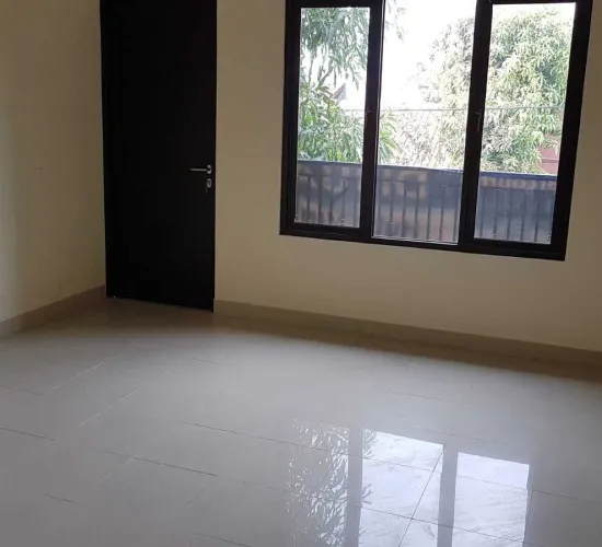 Komp Meruya Ilir, rumah bagus siap huni