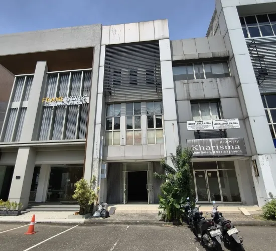 Disewakan ruko 3,5 lantai di jalur sutra alam sutra