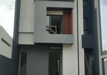 Modernland Tangerang, rumah baru, bagus, siap huni