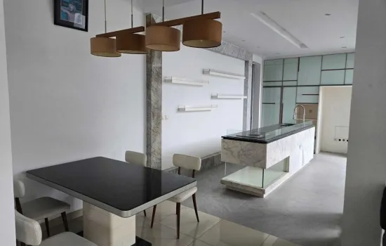 Disewakan khusus untuk keluarga bahagia