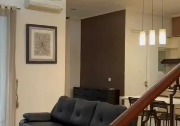 Jarang ada.rumah di boulevard Puri indah