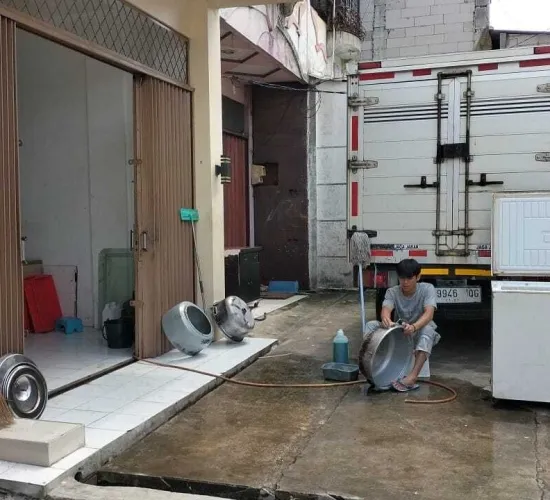 Disewa kan Ruko gandeng 4  kedoya jakarta barat