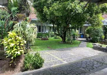 Rumah heritage prime location di Bandung