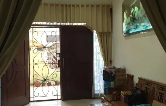 Rumah Taman Palem Lestari, 2 lantai, lt.200m2, blok D