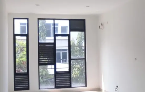 Rukan Baru minimalis modern Aries Utama, Puri, 3.5 lantai