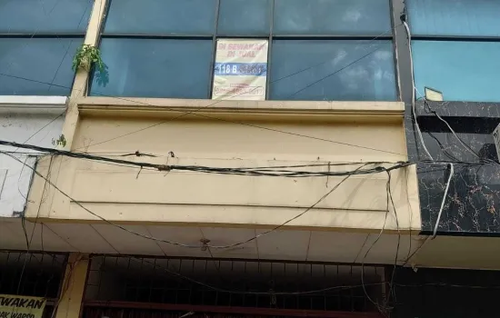 Srengseng Raya 3 lantai strategis