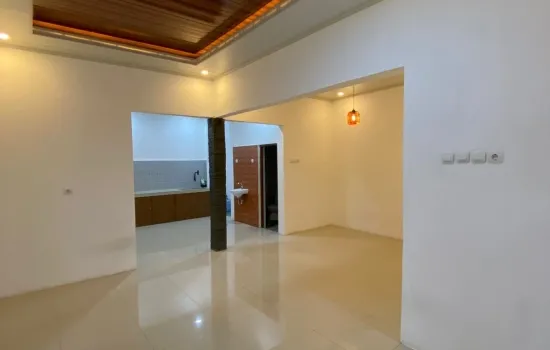 Rumah Bagus 3 KT 3 KM 2 Lantai Siap Huni
