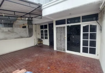 Rumah 1 lantai di Green Garden