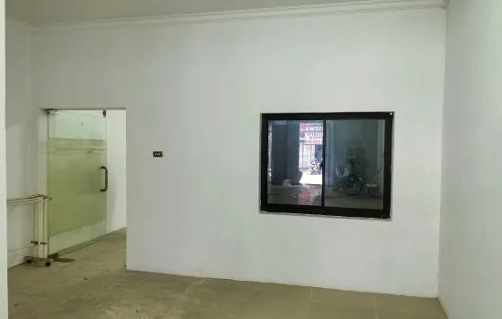 Lautze 4 lantai uk 5mx20 m Pinggir Jalan Raya