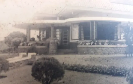 Rumah heritage prime location di Bandung