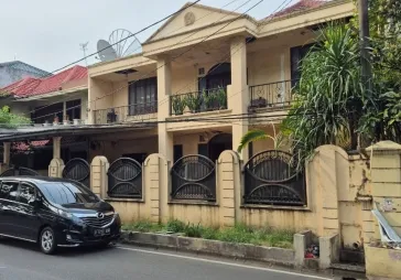 Rumah di citra gaeden 2 lantai kmrt 4..kmrd 3..hadap selatan