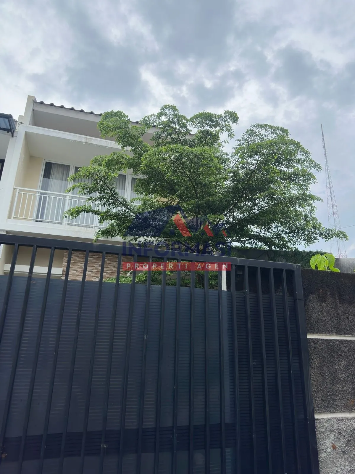 Rumah Modern Kavling Hankam