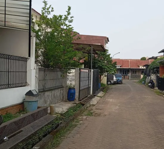 Dijual Cepat Rumah PS8, Palm Semi Karawaci Tangerang