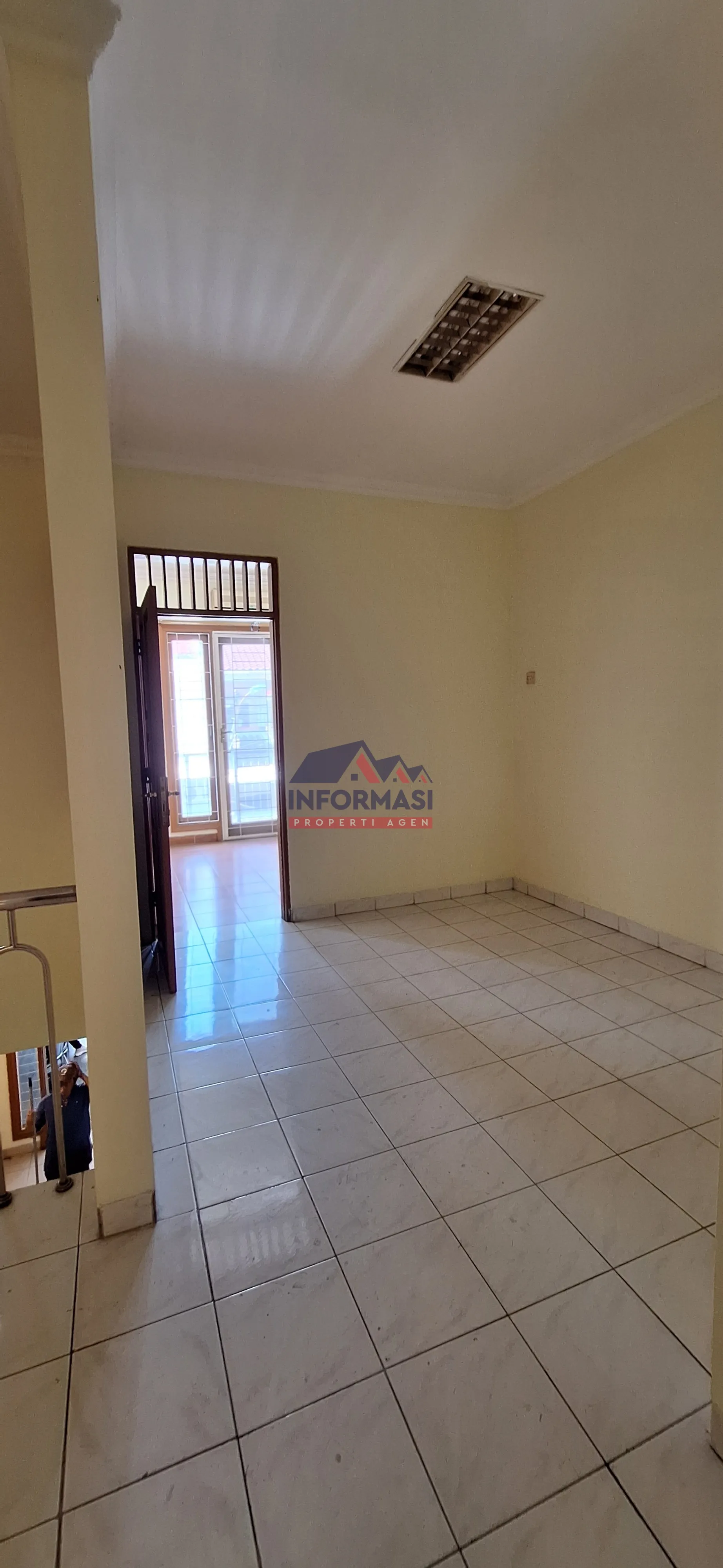 Disewakan ruko 3 lantai di kosambi semanan raya