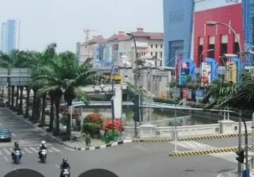 Dijual Showroom Gunung Sahari