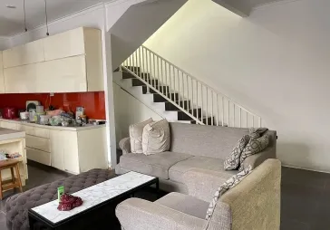 Rumah 3 lantai Setiabudi Area minim renov harga under 5 M