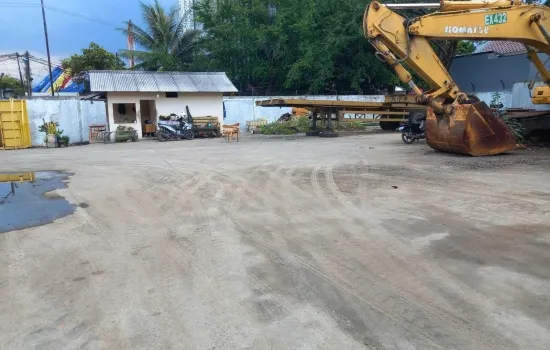 Disewakan Workshop ( Bengkel ) Clincing