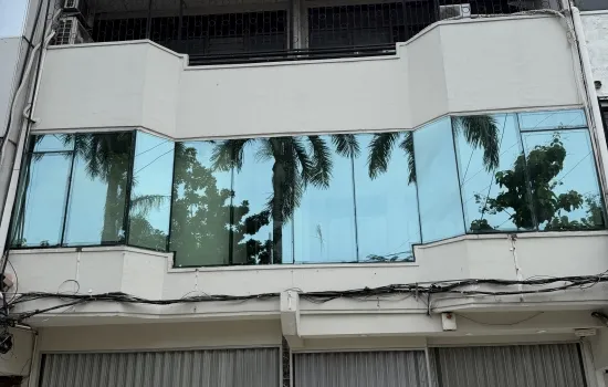 Ruko gandeng Green ville strategis disewakan