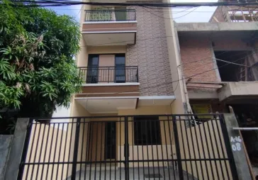 Rumah Baru Minimalis 3 Lantai