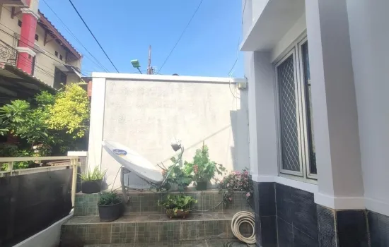 Rumah Bagus Harga Minimalis @ Kemanggisan