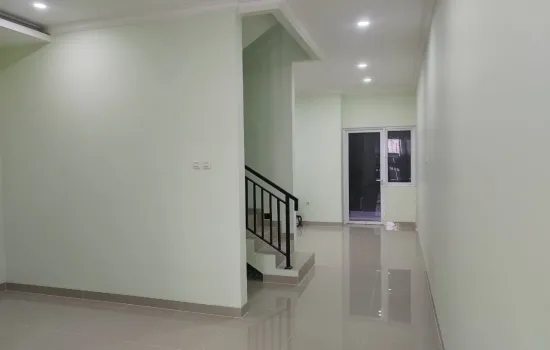 Rumah Baru Minimalis 2.5 Lantai