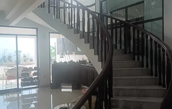 Green Garden dgn 5 kt , lokasi prima, dan hrg dibawah pasar