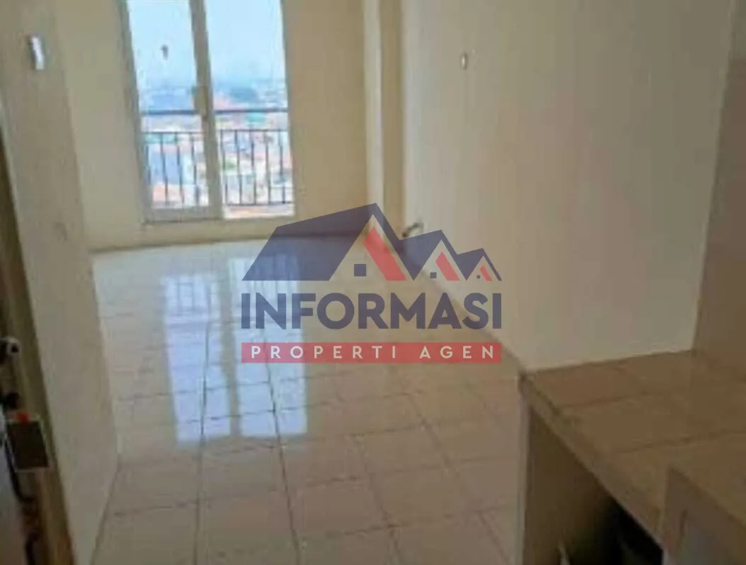 Rumah 2 lantai hadap selatan, 8x18, KT 4 KM 3, SHM